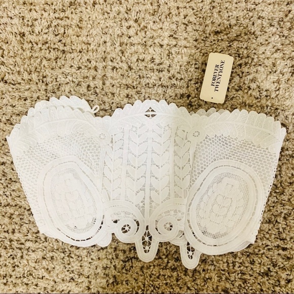 3 FOR $18/ FOREVER 21•white lace up tube top - Picture 2 of 4